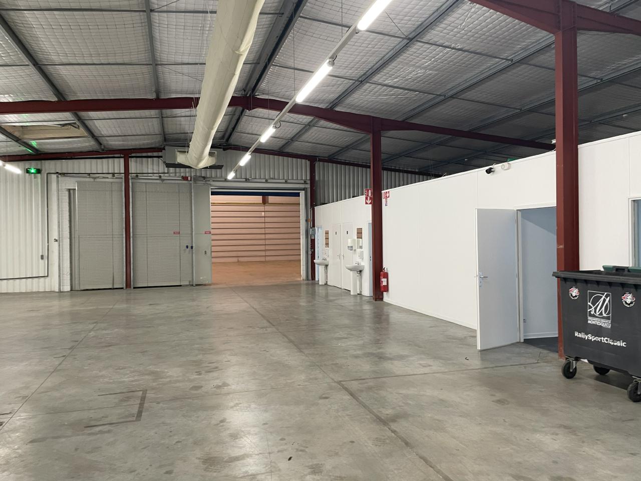 Local d'activité Saint-Médard-d'Eyrans 3280m² Location local d'activité Saint-Médard-d'Eyrans Gironde OLACT2316440 7